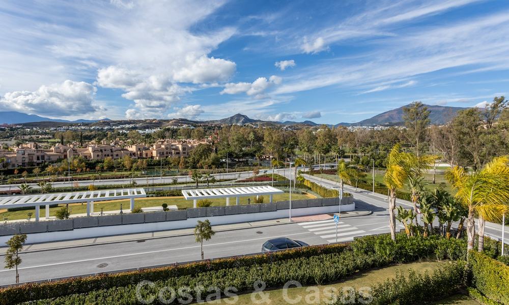 Appartement de design moderne à vendre avec une terrasse spacieuse, à côté du terrain de golf de Marbella - Estepona 25384