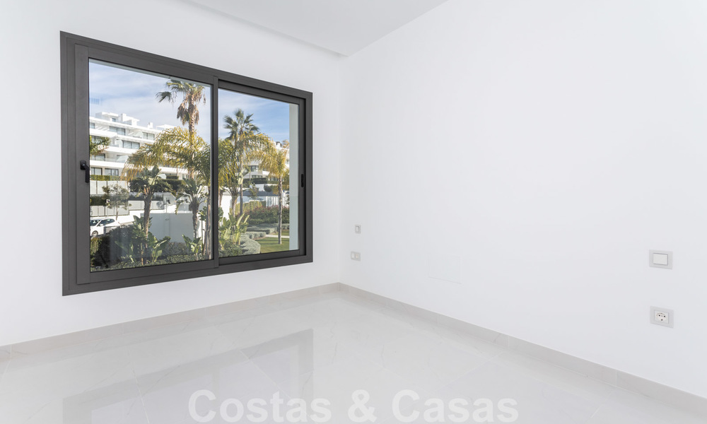 Appartement de design moderne à vendre avec une terrasse spacieuse, à côté du terrain de golf de Marbella - Estepona 25385