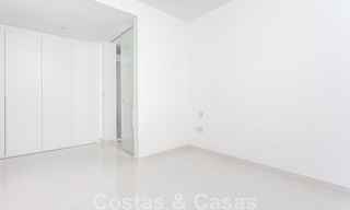 Appartement de design moderne à vendre avec une terrasse spacieuse, à côté du terrain de golf de Marbella - Estepona 25388 