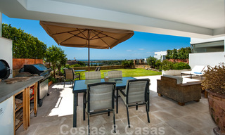 Appartement moderne en première ligne du golf avec de belles vues sur le golf et la mer à vendre à Los Flamingos Golf à Marbella - Benahavis 25123 