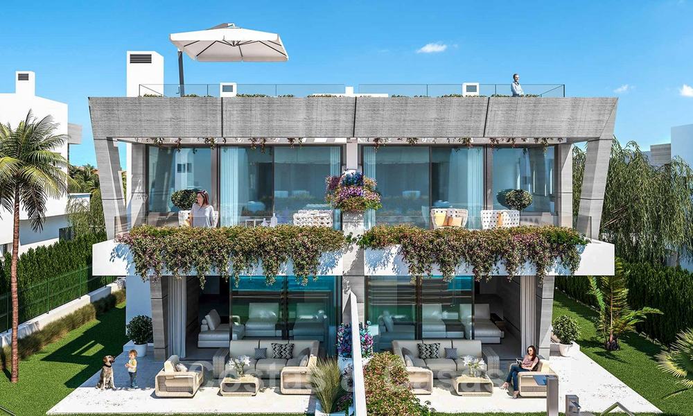 Villas modernes, jumelées, à vendre à 300 mètres de la plage - Puerto Banus, Marbella 25109