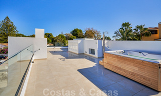 Villas modernes, jumelées, à vendre à 300 mètres de la plage - Puerto Banus, Marbella 31664 