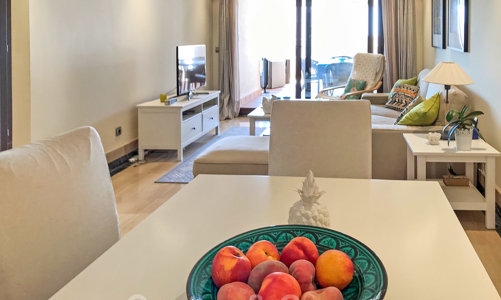 Appartement moderne à vendre dans un complexe de première ligne de plage avec vue sur la mer entre Marbella et Estepona 25564