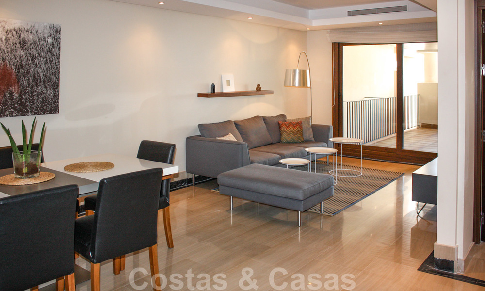 Appartement moderne à vendre dans un complexe de plage de première ligne avec vue sur la mer entre Marbella et Estepona 25606
