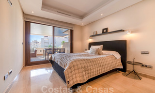 Appartement moderne à vendre dans un complexe de plage de première ligne avec vue sur la mer entre Marbella et Estepona 25631 