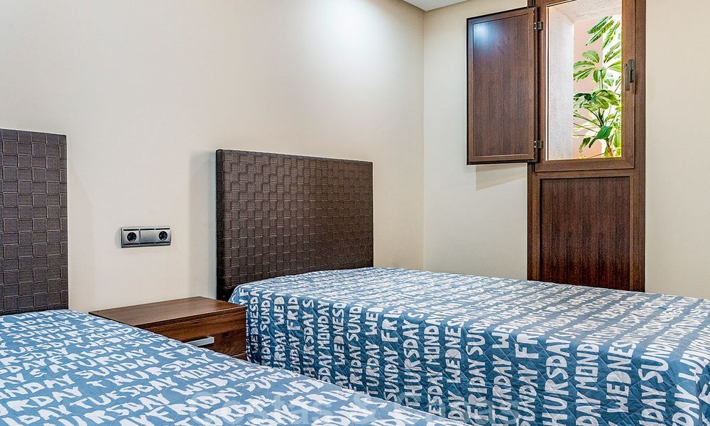 Appartement moderne avec jardin à vendre dans un complexe de plage de première ligne avec piscine privée entre Marbella et Estepona 25655