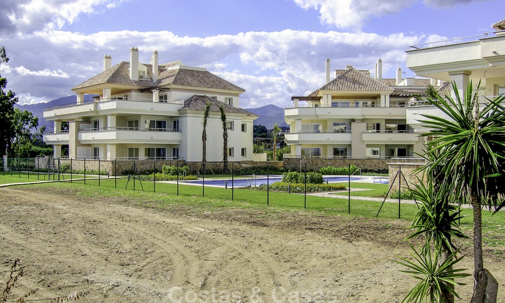 Appartements de luxe en première ligne de plage à vendre, Marbella - Estepona, Costa del Sol 13761