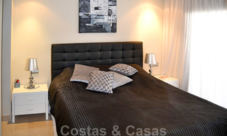 Appartement moderne à vendre dans un complexe de première ligne de plage avec vue sur la mer, entre Marbella et Estepona 25733 