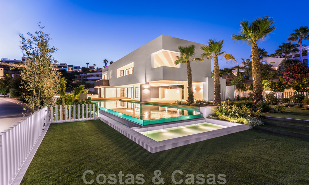 Villa de luxe neuve et ultra-moderne à vendre avec vue sur la mer à Marbella - Benahavis 35662