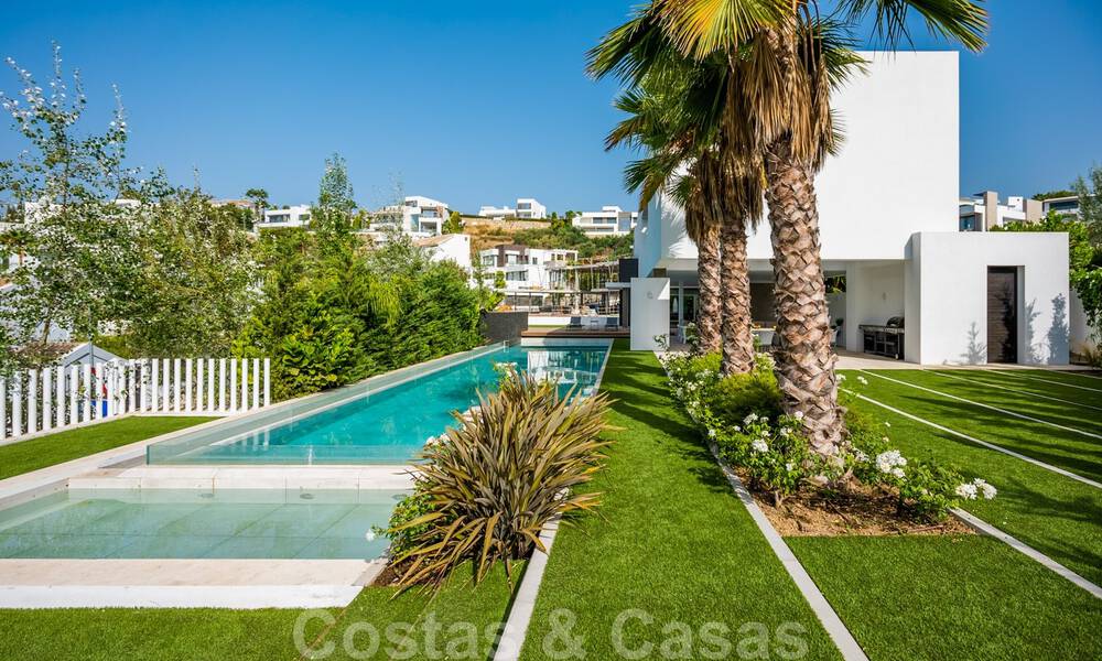 Villa de luxe neuve et ultra-moderne à vendre avec vue sur la mer à Marbella - Benahavis 35674