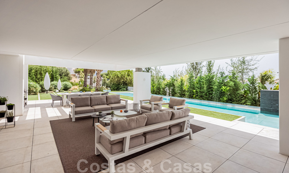 Villa de luxe neuve et ultra-moderne à vendre avec vue sur la mer à Marbella - Benahavis 35692