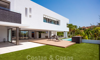 Villa de luxe neuve et ultra-moderne à vendre avec vue sur la mer à Marbella - Benahavis 35697 