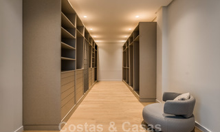 Prêt à emménager, nouvelle villa de luxe moderne et spacieuse à vendre, située directement sur le terrain de golf de Marbella - Benahavis 25926 