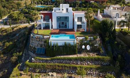 Villa moderne avec vue panoramique sur le golf et la mer à vendre à Los Flamingos Golf à Marbella - Benahavis 26015