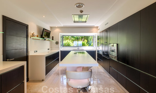 Villa moderne avec vue panoramique sur le golf et la mer à vendre à Los Flamingos Golf à Marbella - Benahavis 26022 