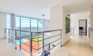 Villa moderne avec vue panoramique sur le golf et la mer à vendre à Los Flamingos Golf à Marbella - Benahavis 26044 