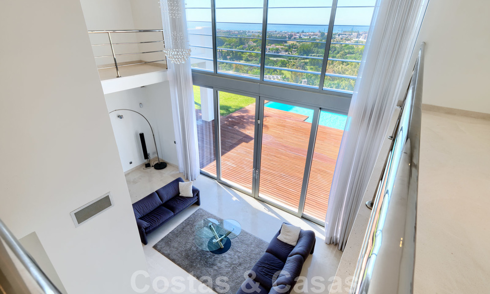 Villa moderne avec vue panoramique sur le golf et la mer à vendre à Los Flamingos Golf à Marbella - Benahavis 26046