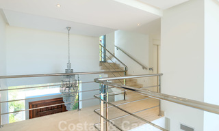 Villa moderne avec vue panoramique sur le golf et la mer à vendre à Los Flamingos Golf à Marbella - Benahavis 26048 