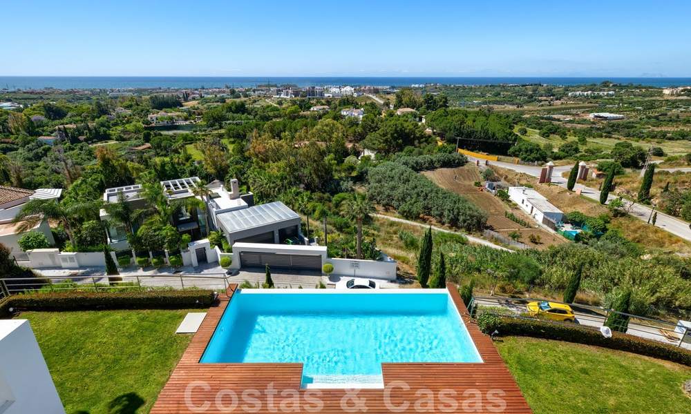 Villa moderne avec vue panoramique sur le golf et la mer à vendre à Los Flamingos Golf à Marbella - Benahavis 26055