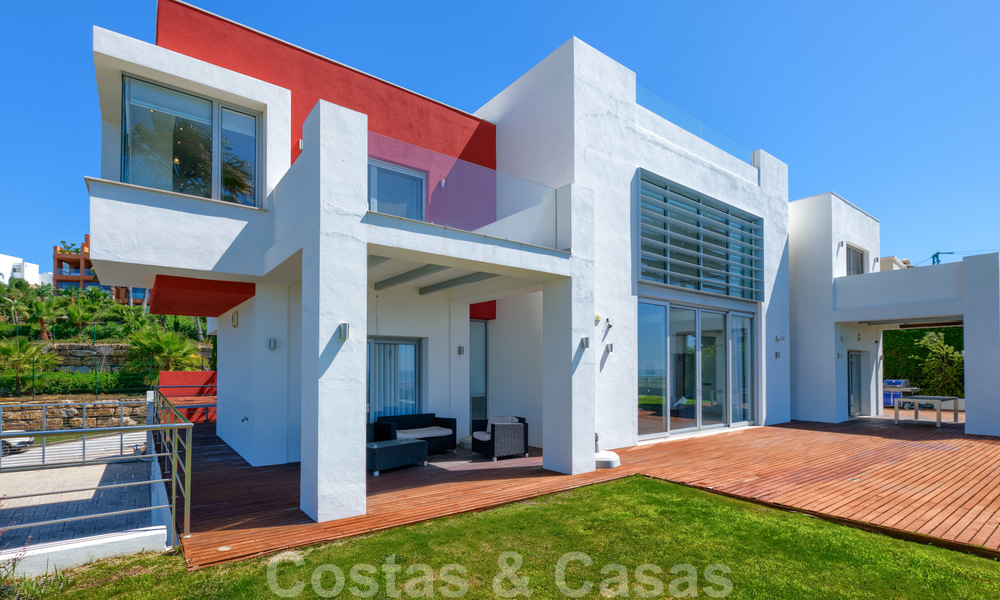 Villa moderne avec vue panoramique sur le golf et la mer à vendre à Los Flamingos Golf à Marbella - Benahavis 26060