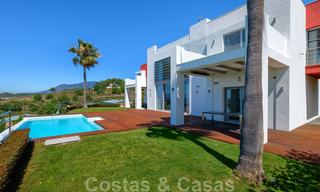 Villa moderne avec vue panoramique sur le golf et la mer à vendre à Los Flamingos Golf à Marbella - Benahavis 26061 