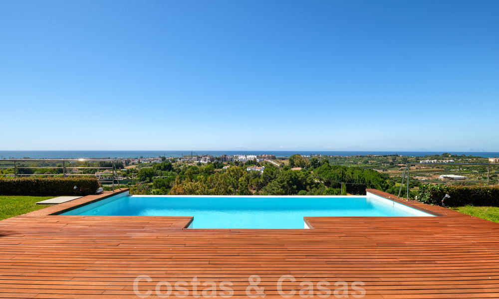 Villa moderne avec vue panoramique sur le golf et la mer à vendre à Los Flamingos Golf à Marbella - Benahavis 26062