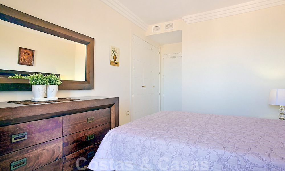 Spacieux appartement penthouse à vendre, avec vue panoramique à Marbella - Benahavis 26210