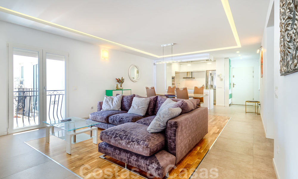 Appartement de luxe moderne entièrement rénové à vendre dans la marina de Puerto Banus, Marbella 26239