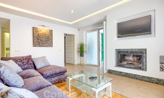 Appartement de luxe moderne entièrement rénové à vendre dans la marina de Puerto Banus, Marbella 26240 