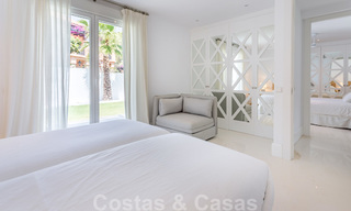 Première ligne de golf et à deux pas de la plage, villa de designer à vendre dans la chic Baja Guadalmina à Marbella 26336 