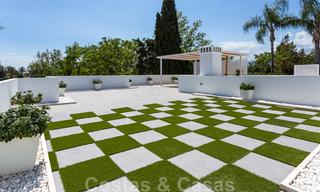 Première ligne de golf et à deux pas de la plage, villa de designer à vendre dans la chic Baja Guadalmina à Marbella 26352 