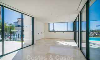Villa de luxe moderne toute neuve à vendre à Nueva Andalucia, Marbella 26423 