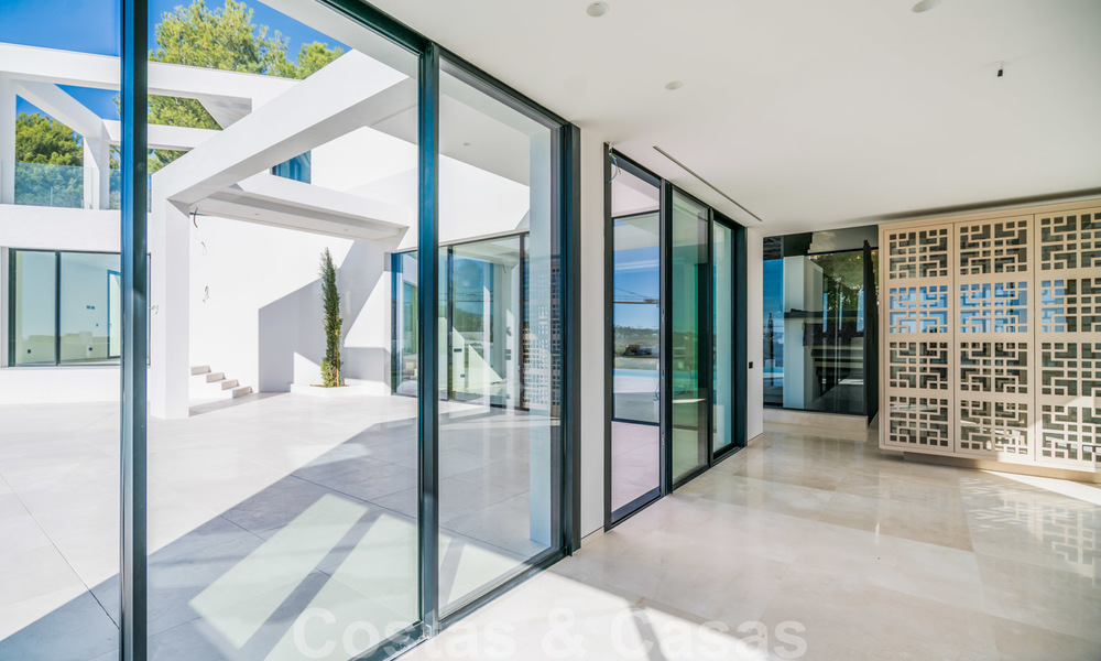 Villa de luxe moderne toute neuve à vendre à Nueva Andalucia, Marbella 26428