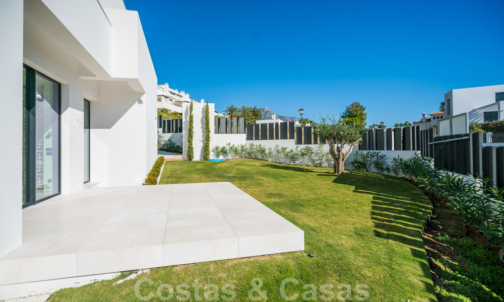 Villa de luxe moderne toute neuve à vendre à Nueva Andalucia, Marbella 26445