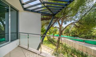 Villa moderne jumelée à vendre dans la Sierra Blanca, Marbella. La maison la moins chère de ce complexe. 26468 