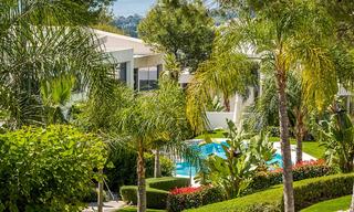 Villa moderne jumelée à vendre dans la Sierra Blanca, Marbella. La maison la moins chère de ce complexe. 26477 