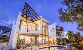 Villa moderne jumelée à vendre dans la Sierra Blanca, Marbella. La maison la moins chère de ce complexe. 26482 
