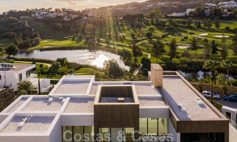Villa moderne de luxe neuve avec vue imprenable sur le golf à vendre à Benahavis - Marbella 26592