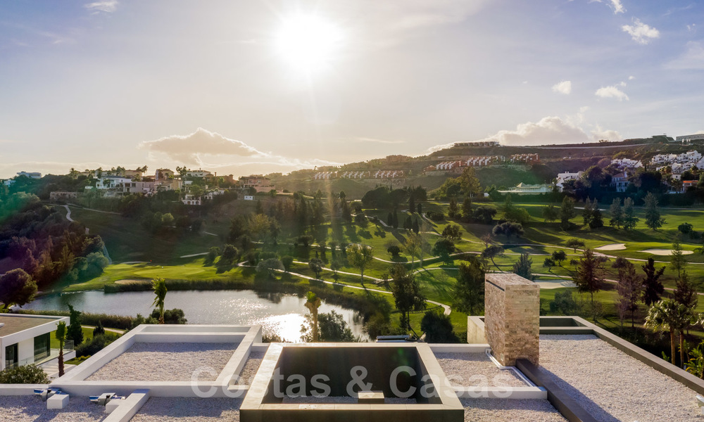Villa moderne de luxe neuve avec vue imprenable sur le golf à vendre à Benahavis - Marbella 26602