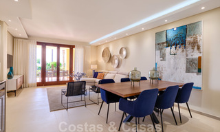 Appartement de luxe à vendre avec vue sur le jardin et la mer dans un complexe en première ligne de plage, sur le New Golden Mile entre Marbella et Estepona 26855 