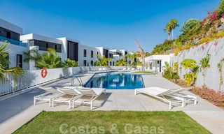 Prix fortement réduit. Spacieux appartement moderne de luxe à vendre avec vue sur la mer et prêt à emménager, Nueva Andalucia, Marbella 26874 