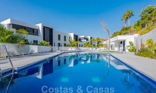 Prix fortement réduit. Spacieux appartement moderne de luxe à vendre avec vue sur la mer et prêt à emménager, Nueva Andalucia, Marbella 26876 