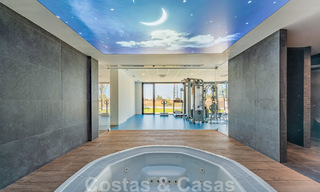 Prix fortement réduit. Spacieux appartement moderne de luxe à vendre avec vue sur la mer et prêt à emménager, Nueva Andalucia, Marbella 26880 