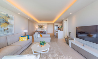 Prix fortement réduit. Spacieux appartement moderne de luxe à vendre avec vue sur la mer et prêt à emménager, Nueva Andalucia, Marbella 26893 