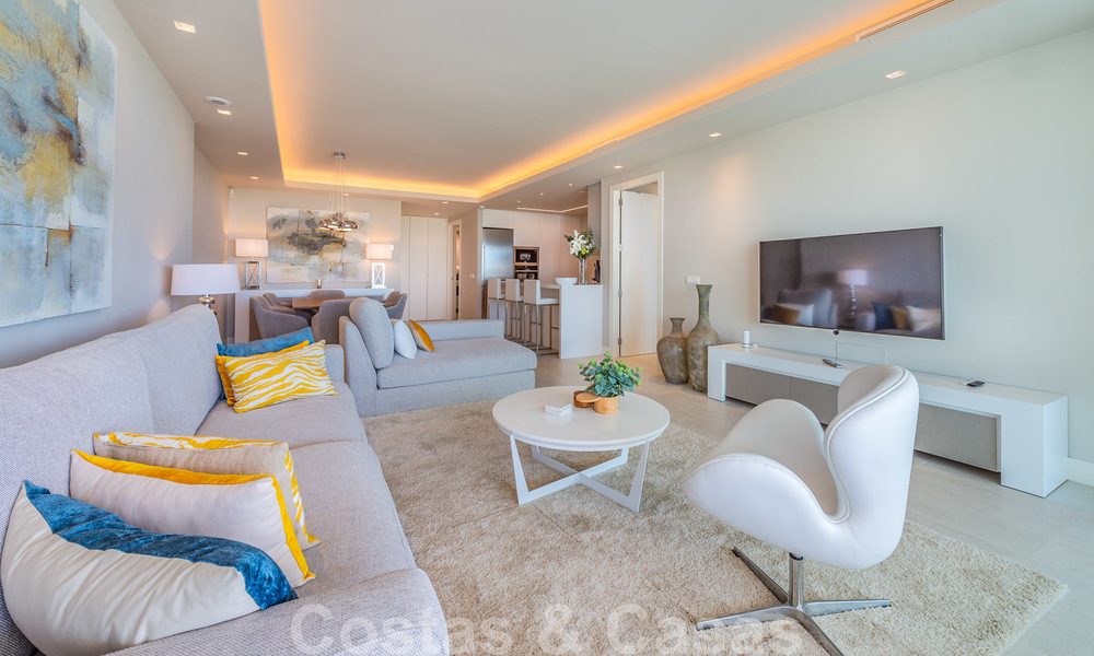 Prix fortement réduit. Spacieux appartement moderne de luxe à vendre avec vue sur la mer et prêt à emménager, Nueva Andalucia, Marbella 26895
