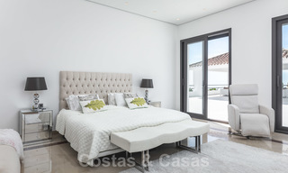 Villa de luxe rénovée à vendre dans un style méditerranéen moderne dans l'exclusive Cascada de Camojan sur le Golden Mile à Marbella 27038 