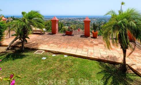 Appartement spacieux avec une grande terrasse et un jardin privé avec vue panoramique sur la côte et la mer à Benahavis - Marbella 27118
