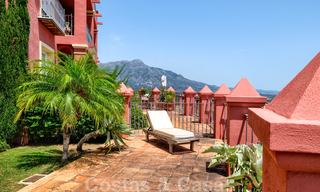 Appartement spacieux avec une grande terrasse et un jardin privé avec vue panoramique sur la côte et la mer à Benahavis - Marbella 27123 