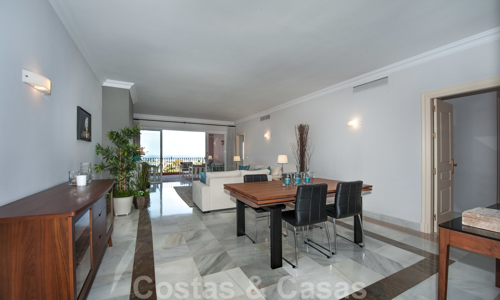 Prêt à emménager, appartement spacieux avec vue panoramique sur la côte et la mer Méditerranée à Benahavis - Marbella 27348