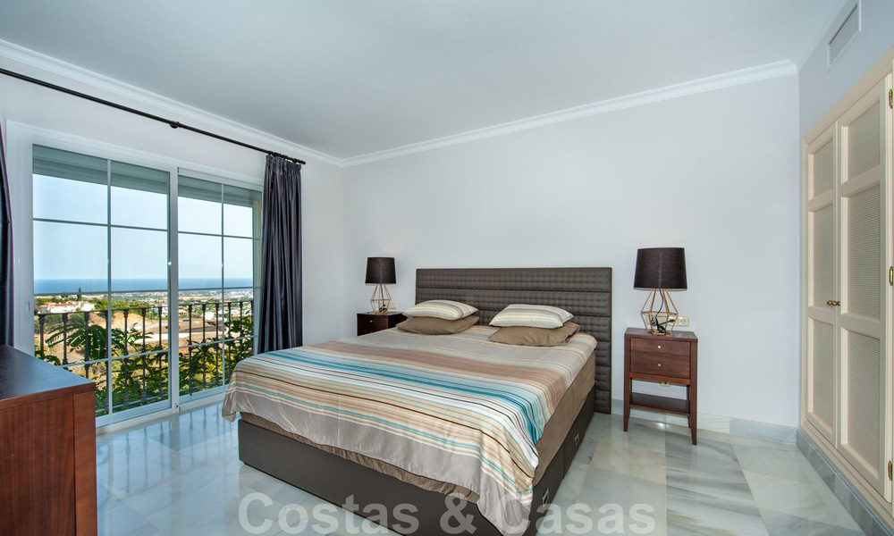 Prêt à emménager, appartement spacieux avec vue panoramique sur la côte et la mer Méditerranée à Benahavis - Marbella 27353